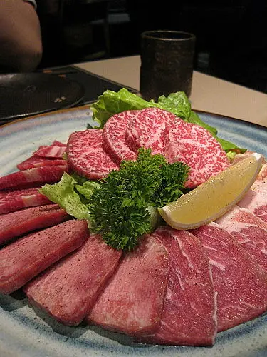 一堆牛肉唔洗爭