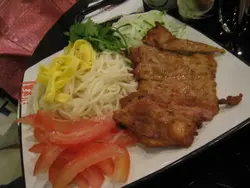 酥炸排骨涼麵