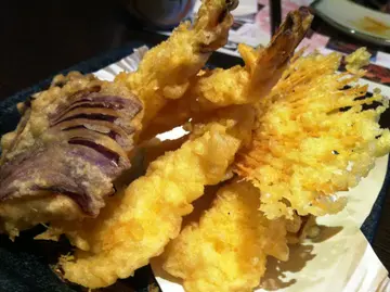 海虾蔬菜天妇罗:炸物热腾腾,炸浆簙厚适中
