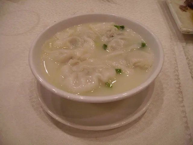 食物:濃湯上海餃子(正)