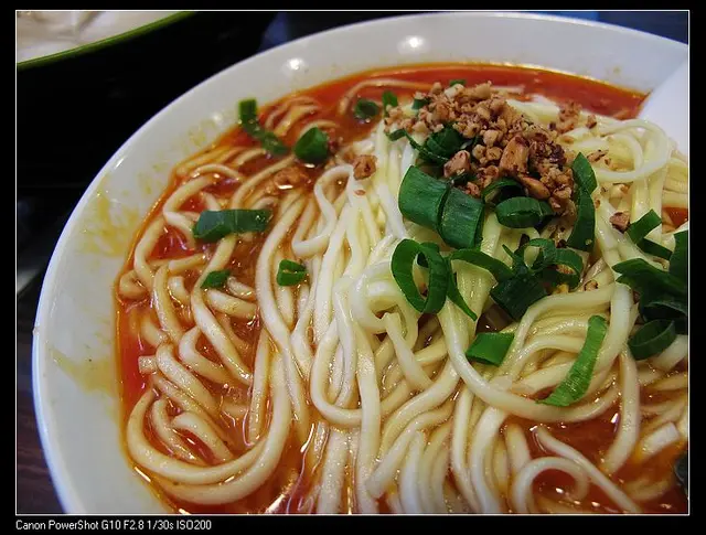 擔擔麵勝在飽肚