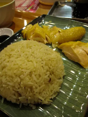 雞件稍微少，一個人吃並不抵食。