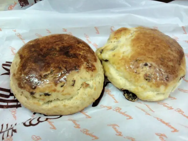raisen scones, $5 for 2, $3 for 1