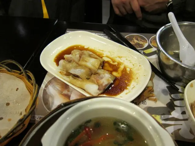 差‧第一碟凍冰冰,換左第二碟依舊難食,完全哽唔落!