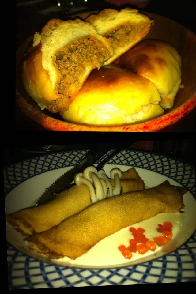 (上):俄式麵包配免治豬肉 (下):蟹肉蘑菇俄式班戟