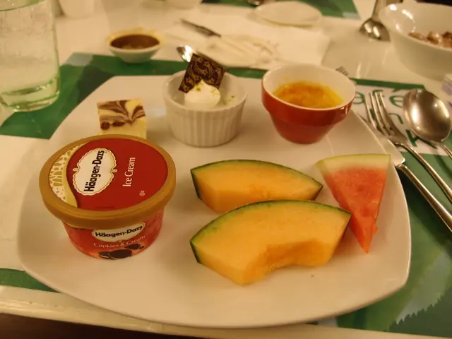 雲石cheese cake,椰汁奶凍,焦糖布丁,西瓜 & 蜜瓜