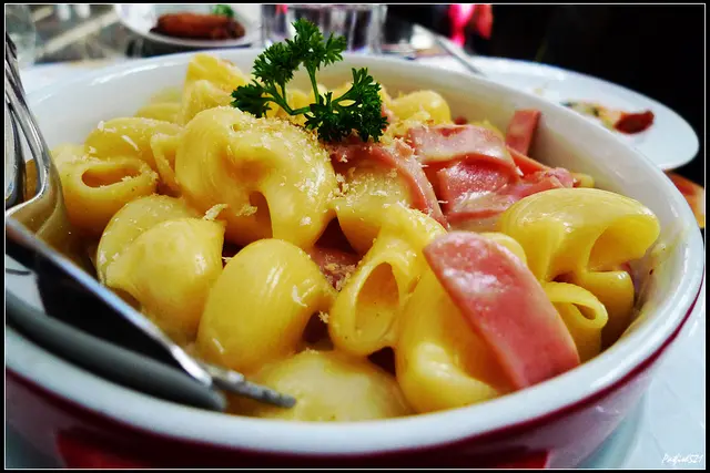 焗芝士火腿煙斗粉