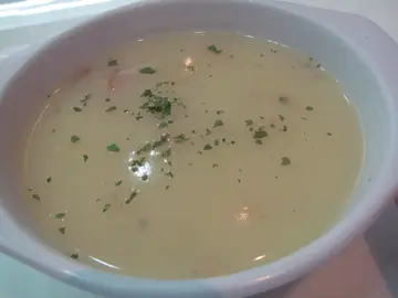 忌廉薯仔湯喝入口很多薯粉