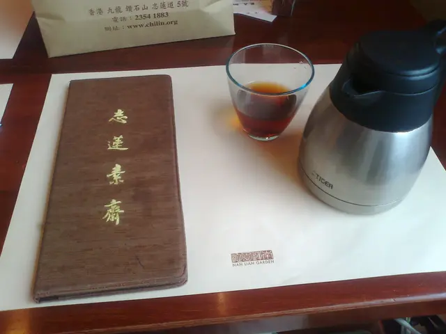 每桌都有TIGER暖壺供熱茶, 真窩心~