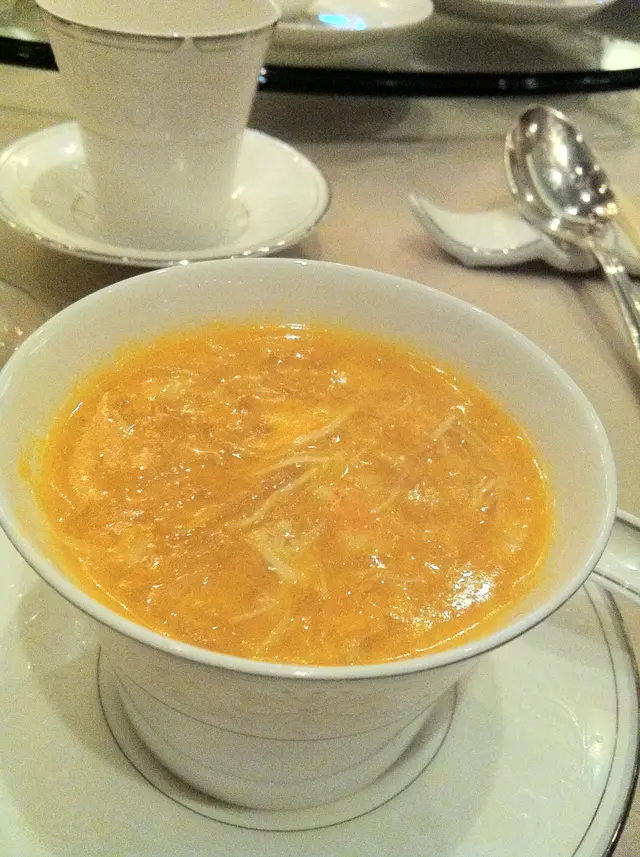 蟹皇燴金山勾翅