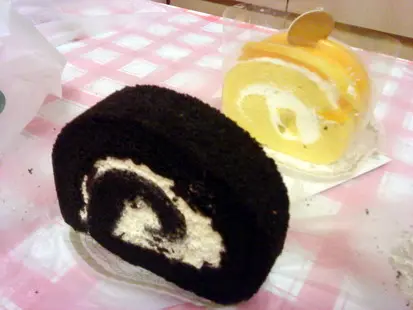 超棒+軟滑的竹炭芝麻卷!