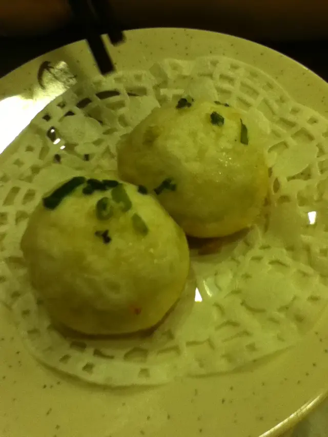 最後就係呢個催左十年先到既生煎包..真係細隻到好似BB食品咁..沒什麼特別值得去一試