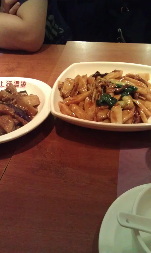 上海炒年糕麻麻地