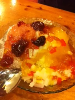 刨冰.....麻麻地啦，d冰刨得好大粒，好硬，要不断大力挫先食到一啖.....挫得黎都溶晒....