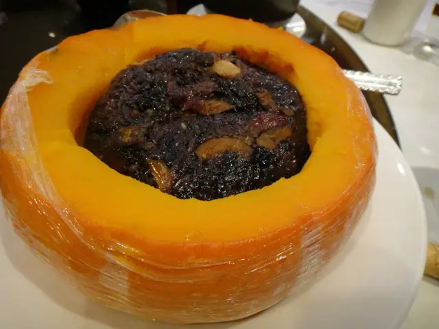 南瓜黑米八寶飯