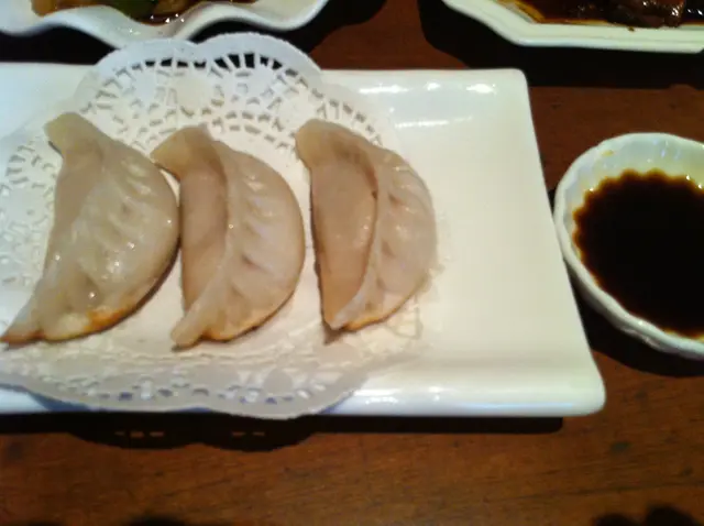鮮肉鍋貼 (3只) (午市優惠套餐B的第一個) 