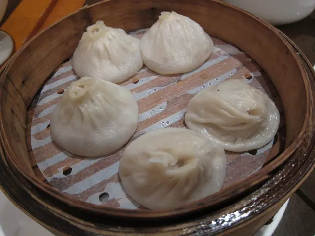 個皮太厚既小籠包