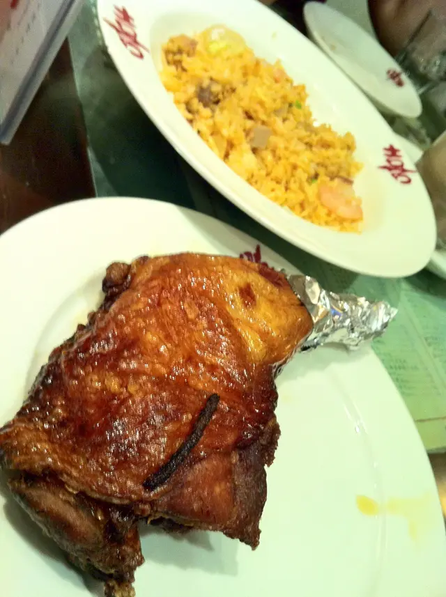 脆皮雞脾配西炒飯