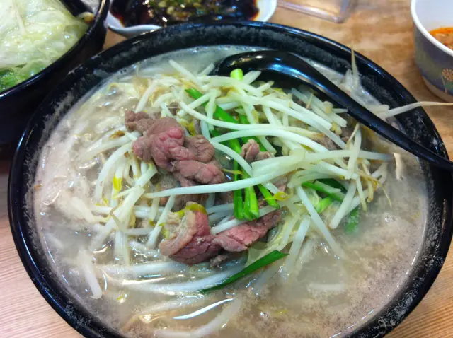 清汤米线,分量足