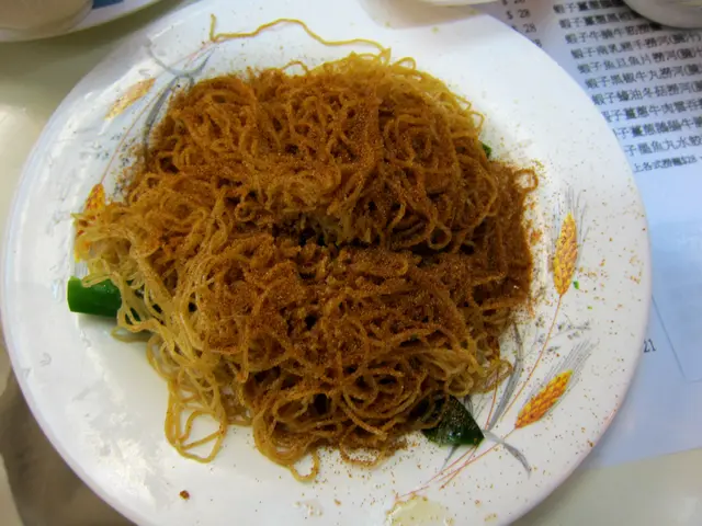 大量蝦子的蝦子撈麵