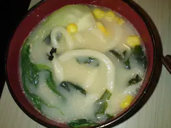 有烏冬既味噌湯比平時飲既好味好多 ,, 又唔會咸!