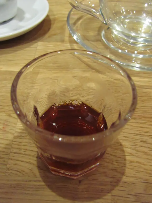 入口甘度較高,而且有濃重的煙絲味