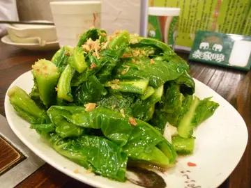 鹹魚變蒜蓉椰菜苗