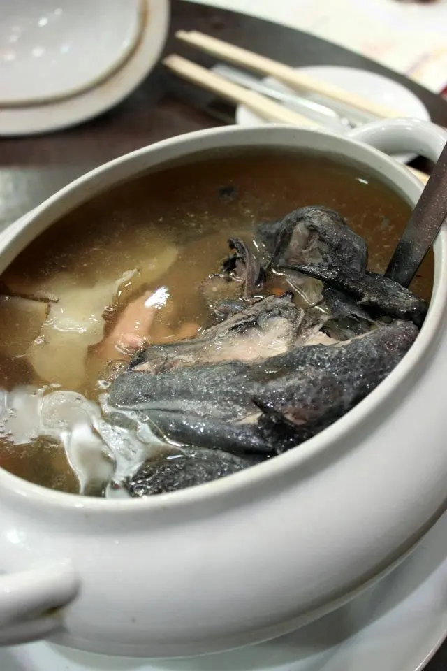 花旗參梅肉燉牛絲雞湯