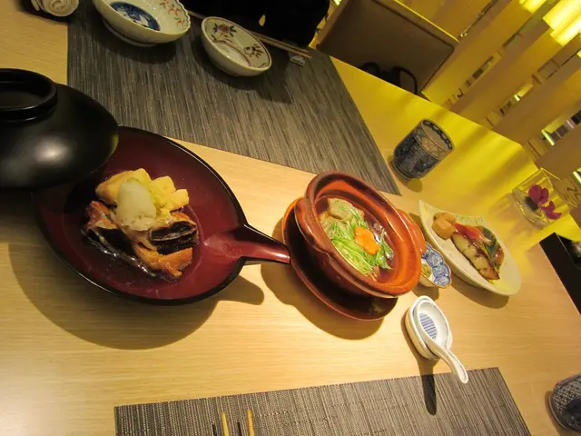 煮金槍魚、和牛小火鍋、醬烤銀鱈魚