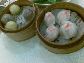 鴛鴦水晶包,蟹籽蝦餃