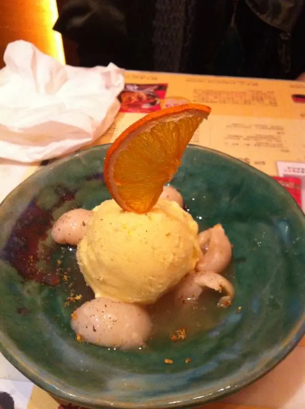 Lychee Ice Cream with Osmanthus Wine 桂花酒釀荔枝雪糕