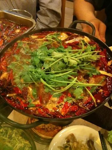 正宗麻辣鸡煲