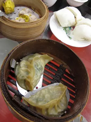 灌湯餃,很特別!好吃~