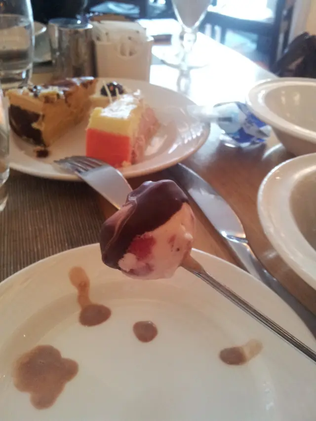 雖然個球好細..但一分錢一分貨啦...