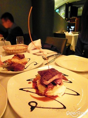 ordinary grilled sirloin steak - Otto Restaurant &amp; Bar in Causeway Bay 