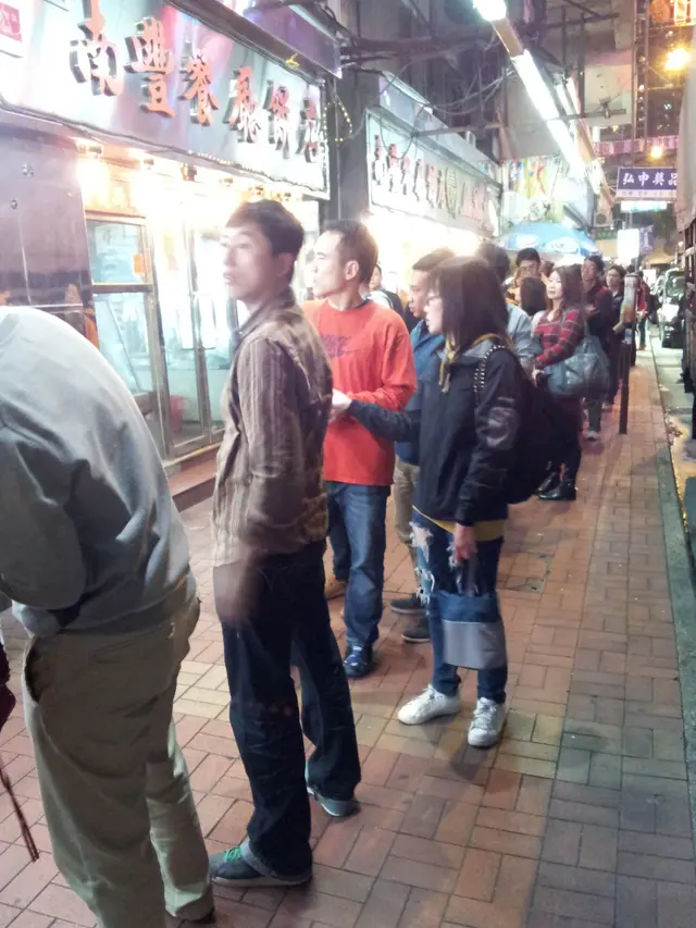 餐廳結業在即,吸引大量客人前來光顧
