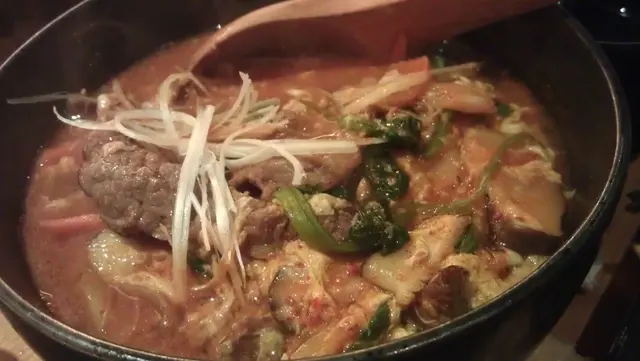 韓式辛辣牛肋肉湯飯