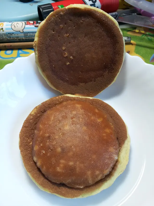 花生醬以「餅」的姿態呈現