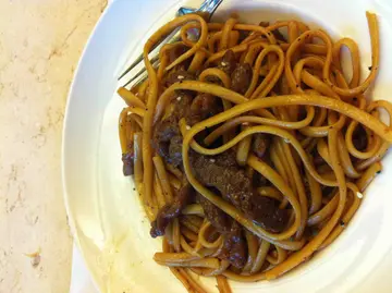 黑椒牛柳絲炒扁意粉