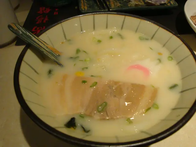 溫泉玉子叉燒手打烏冬