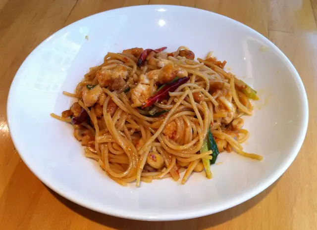 Kung Pao Spaghetti 中式宮保意大利粉