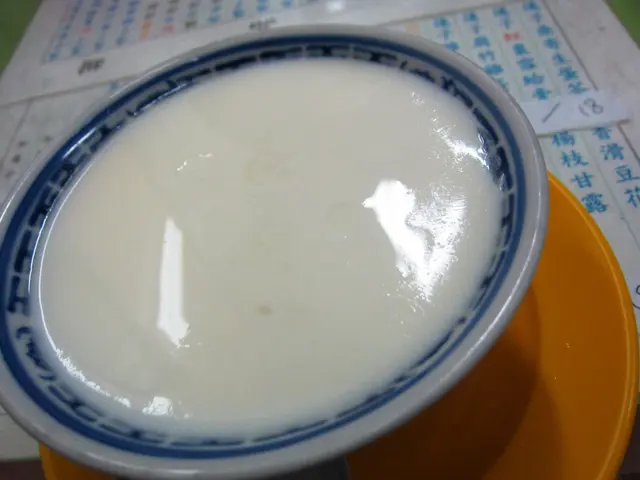 蛋白燉鮮奶, 滑