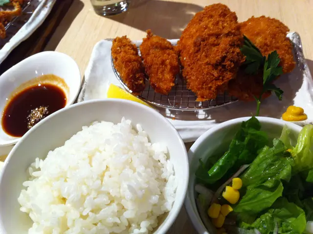 炸豬柳加炸蠔定食