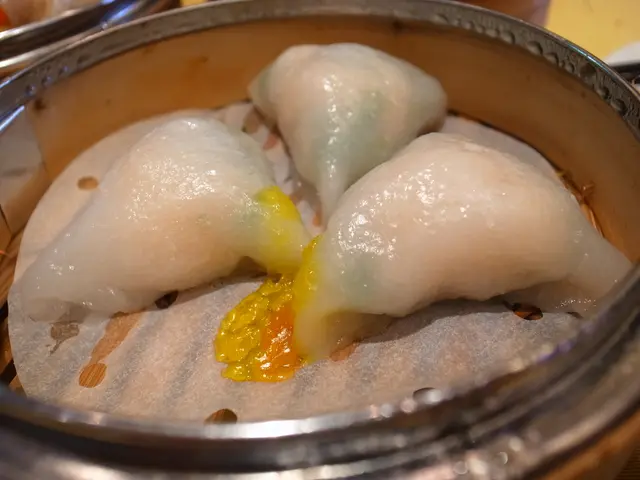 沾了流沙的韭菜鮮蝦餃