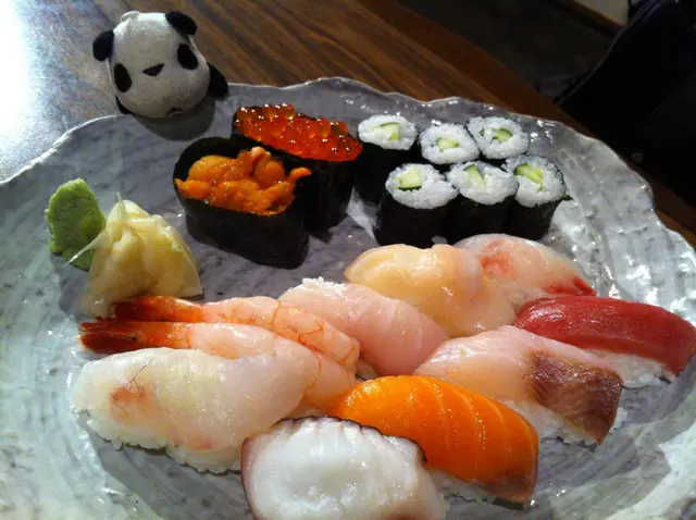 壽司拼盤