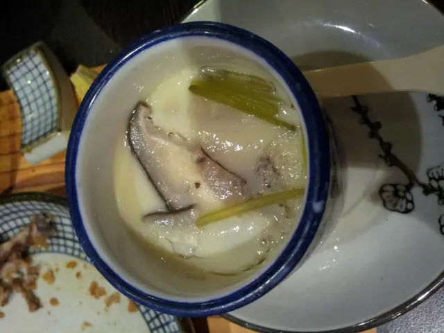 最後我還是停不了....因為我每次食日本菜都必點的燉蛋!!!  好滑!好香!