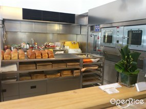 Open kitchen... - Po&#39;s Atelier in Sheung Wan 