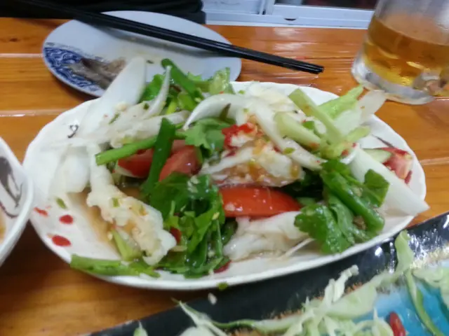 鳳爪比較正宗,有好多香菜