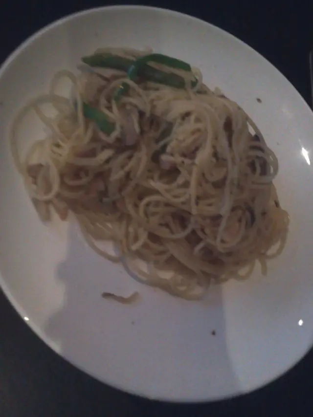 蒜蓉火腿意粉