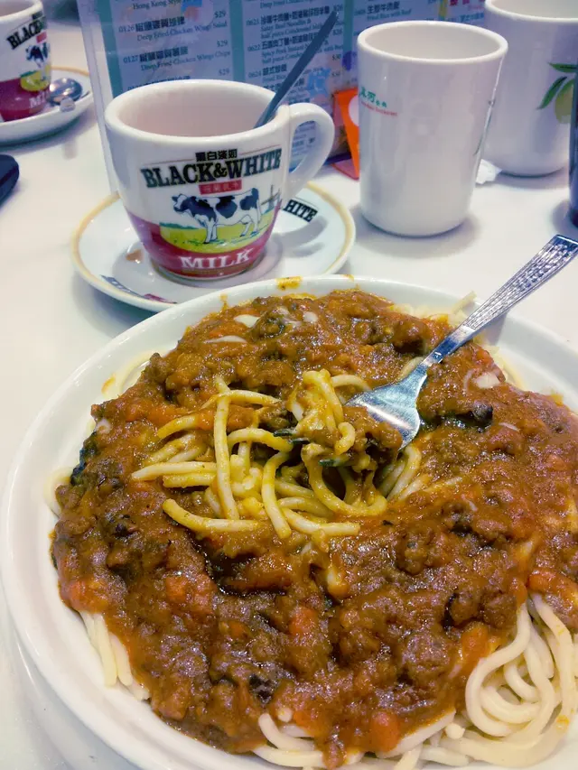 芝士焗肉醬意粉-淋batbat全無嚼頭可言 沒芝味